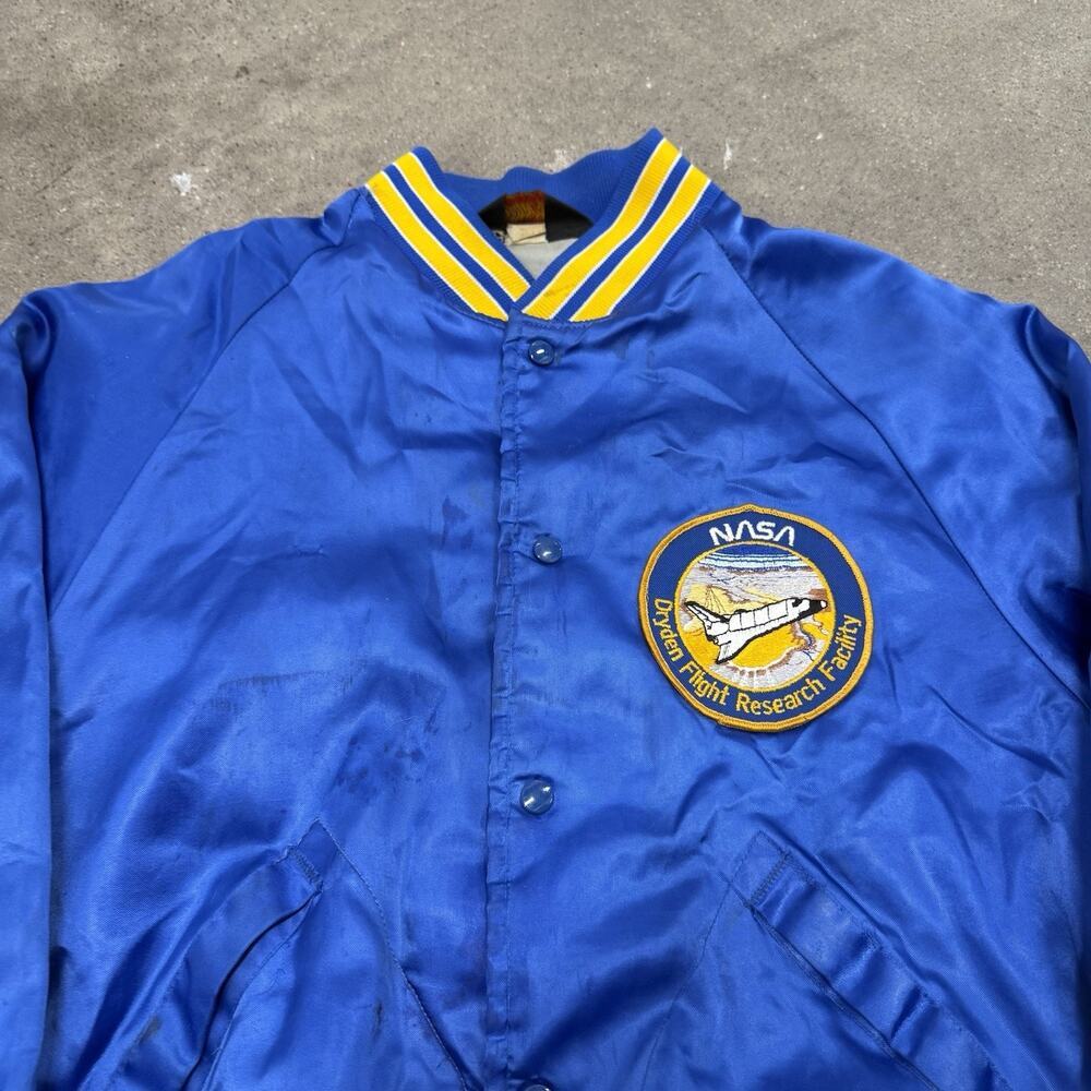 VINTAGE 80s NASA DRYDEN FLIGHT RESEARCH SATIN BOMBER SNAP JACKET BLUE MEDIUM USA - Picture 2 of 12